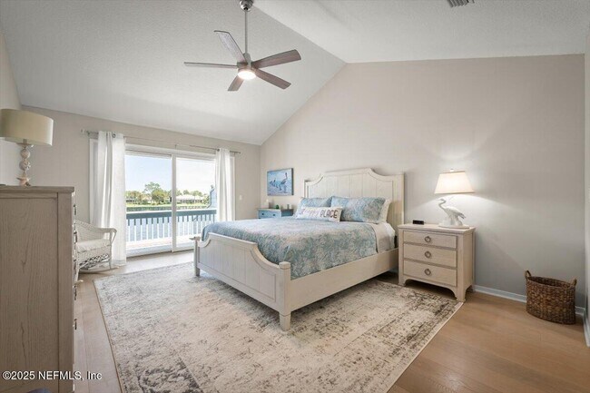 Building Photo - 10 Little Bay Harbor Dr