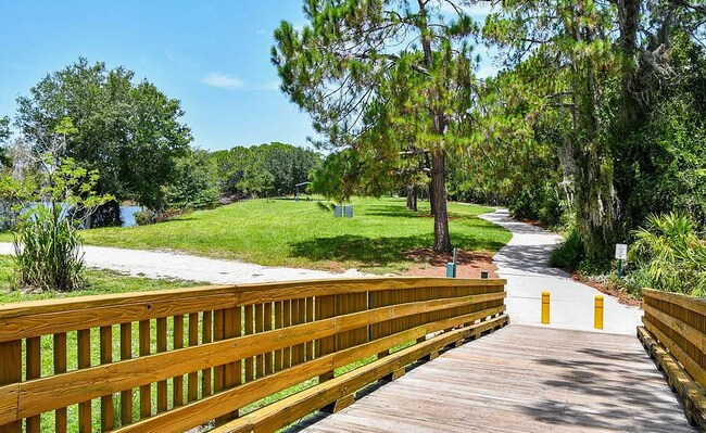 Building Photo - 15234 Searobbin Dr