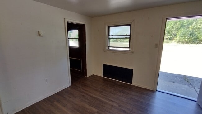 Building Photo - 2223 N Water St Ext