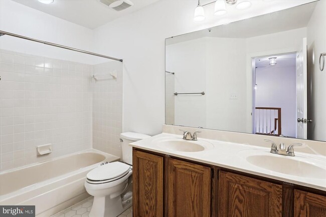 Building Photo - 15738 Cherry Blossom Ln