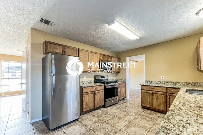 Building Photo - 4 Bedroom Pet-Friendly Home in Rowlett, TX with Main Street Renewal