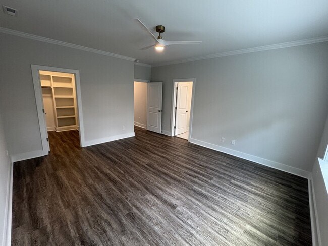 Building Photo - 3 Bed 2.5 Bath Brand New Townhome