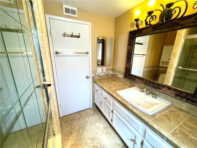 Building Photo - 10524 Casanes Ave