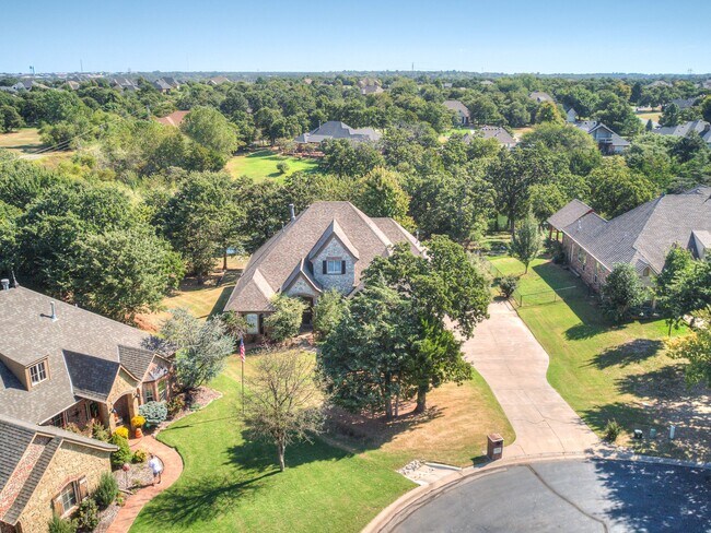 Building Photo - 8900 Belcaro Dr