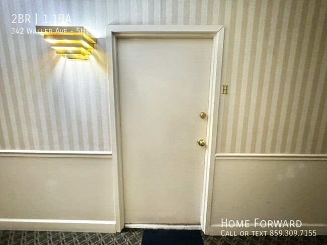 Building Photo - 342 Waller Ave