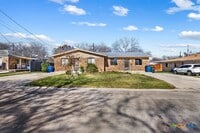 Building Photo - 222 Redbud Ln