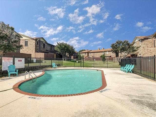 Building Photo - 1005 Vedral Pl