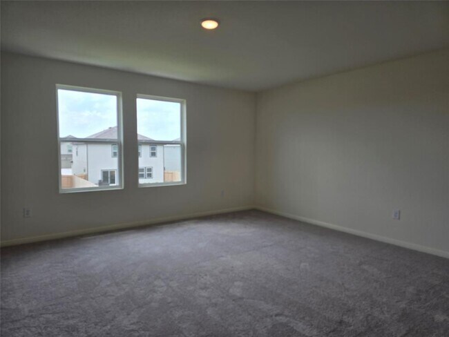 Building Photo - 145 Blazilmar Ln