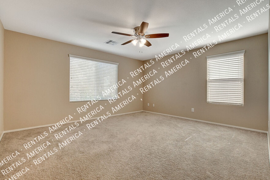 Building Photo - 7463 Earnshaw Ave