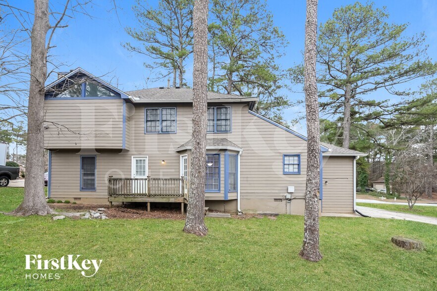 Building Photo - 1433 St Dunstans Rd