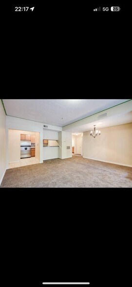 Building Photo - 1250 Parkwood Cir SE