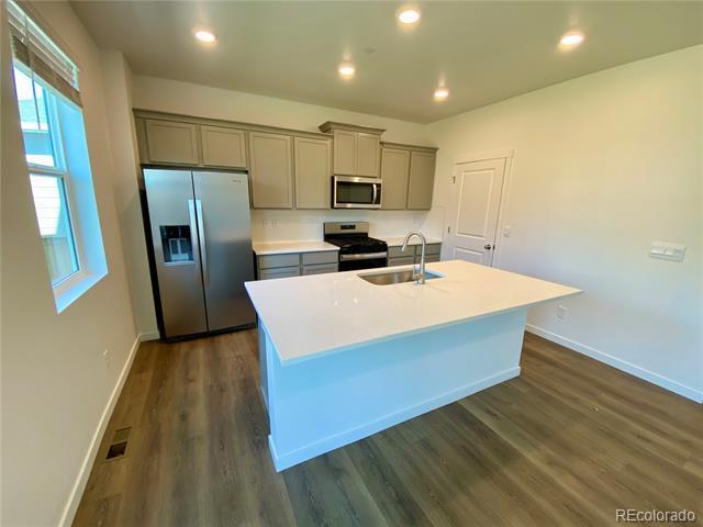 Building Photo - 9935 Ceylon Ct