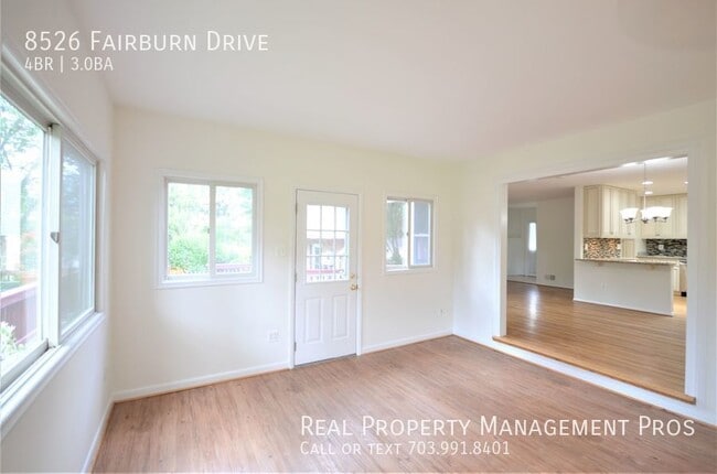 Building Photo - 8526 Fairburn Dr
