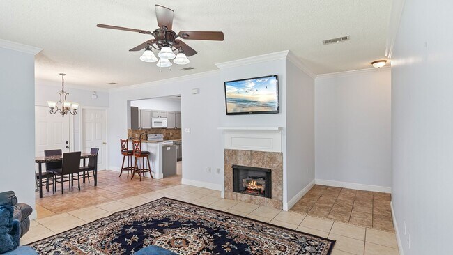 Building Photo - Now Leasing! Highland Village II – Gated and just minutes from LSU