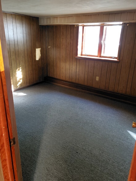 bedroomA - 1015 Old Boalsburg Rd