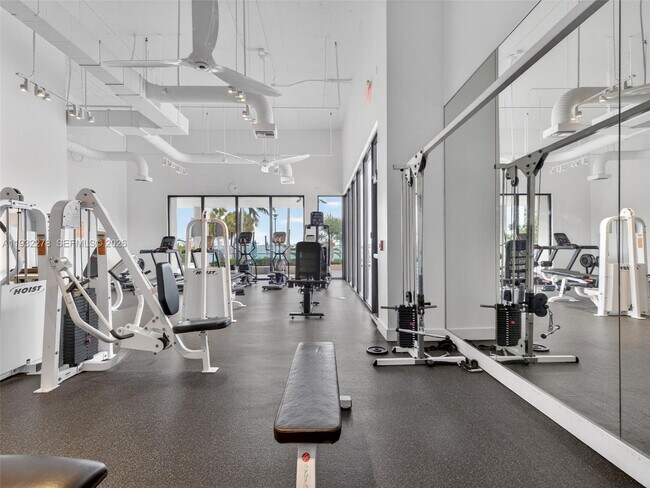Building Photo - 11113 Biscayne Blvd