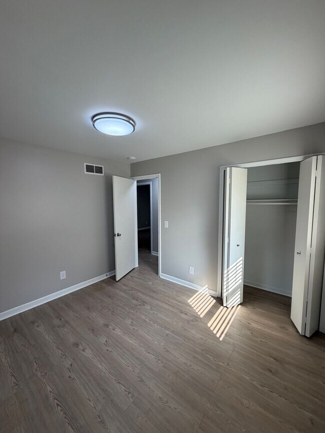Building Photo - 601 Woodingham Dr