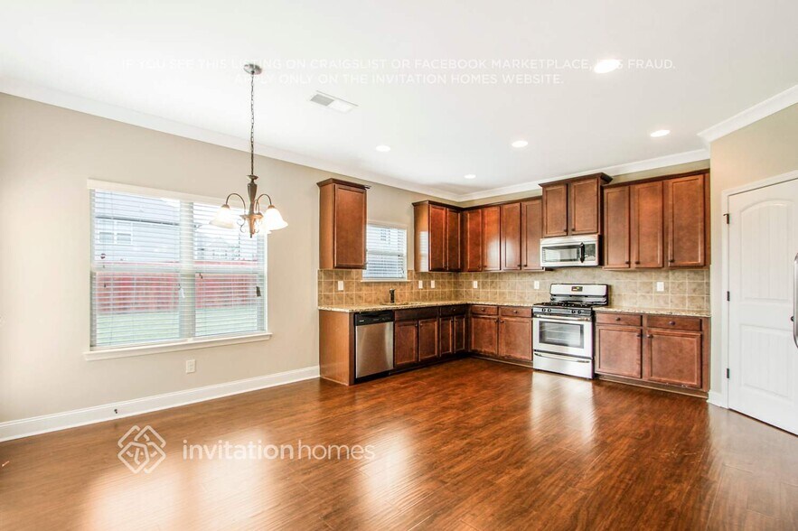 Building Photo - 3325 Allison Cir