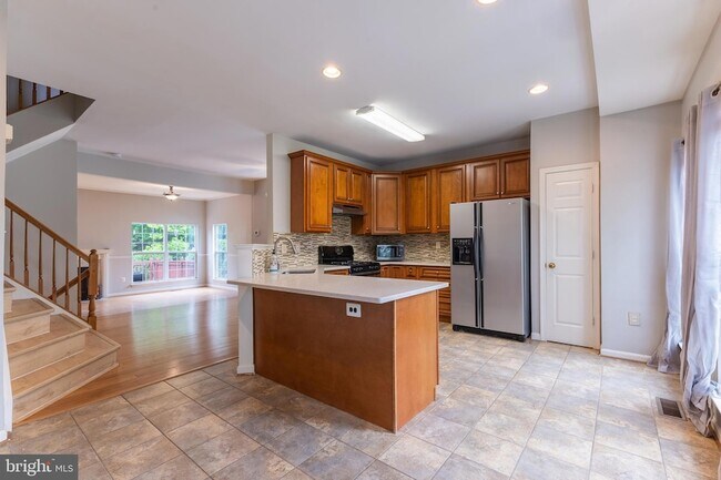 Building Photo - 20283 Glenrobin Terrace