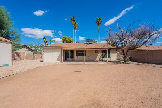 Building Photo - Three bedrooms plus big garage!