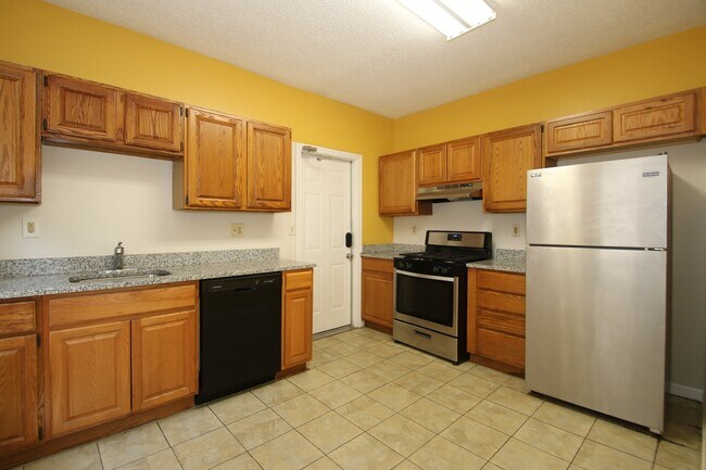 Building Photo - 324 Winthrop Ave