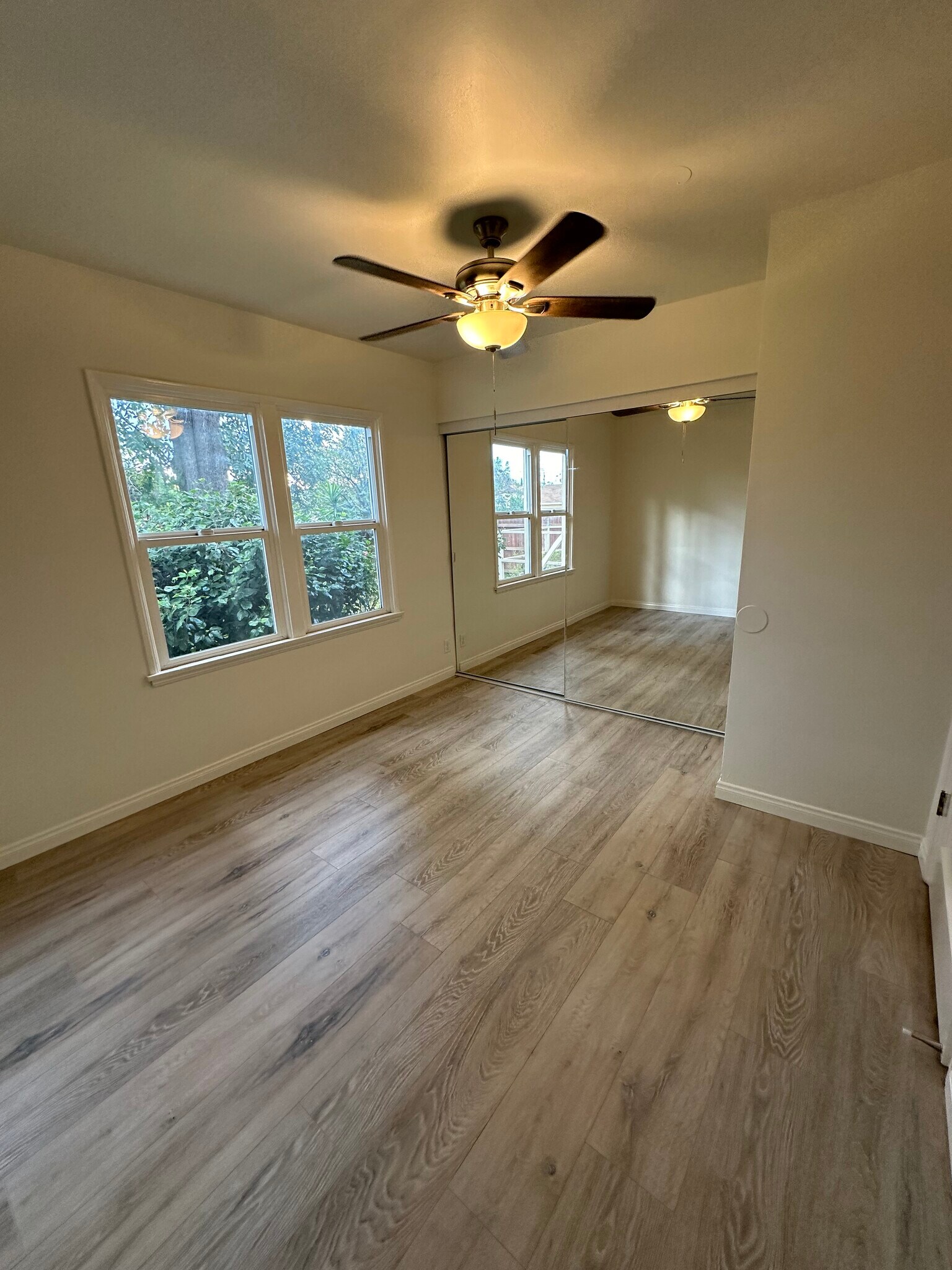 Building Photo - 6634 Gaviota Ave