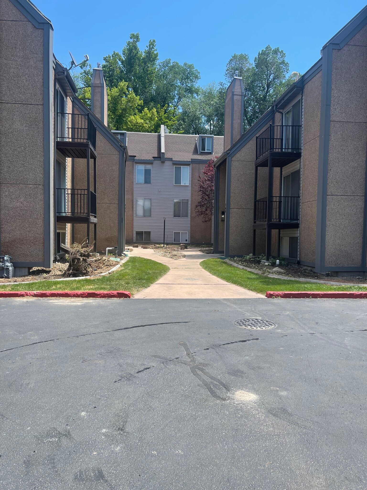 Entrance - 167 E 100 N