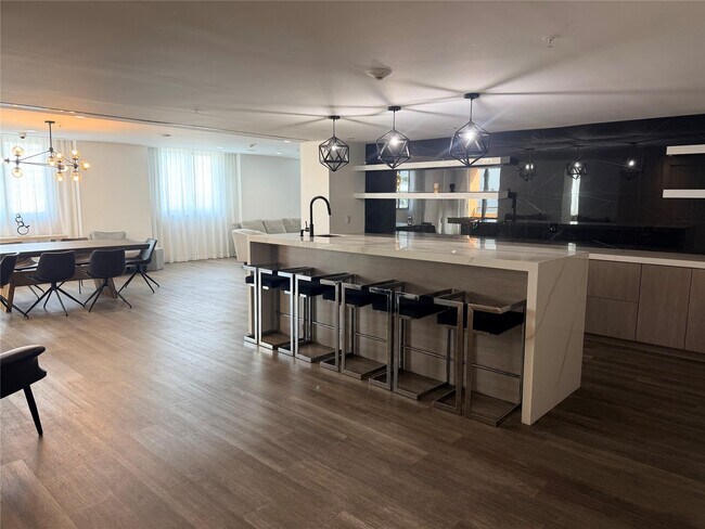 Building Photo - 100 N Federal Hwy