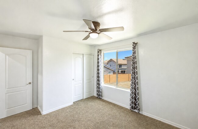 Building Photo - 41396 W Rio Bravo Dr