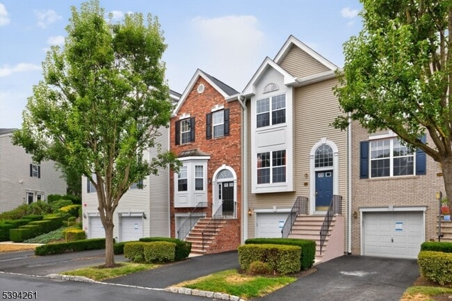 Building Photo - 535 Coventry Dr