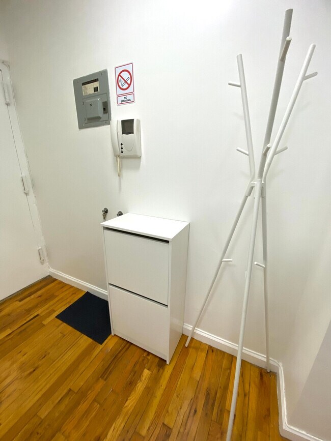 Building Photo - 317 E 75th St