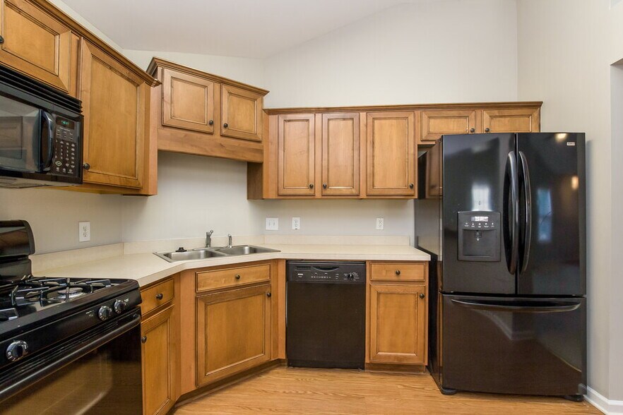 Building Photo - 416 Arrowhead Trail