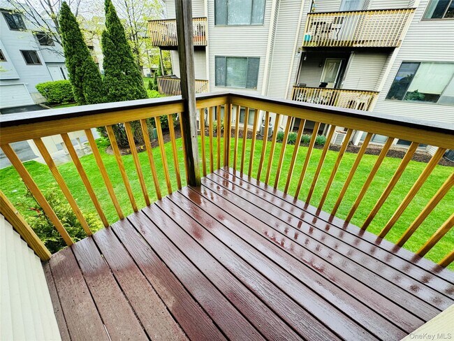 Building Photo - 1 Kings Ct