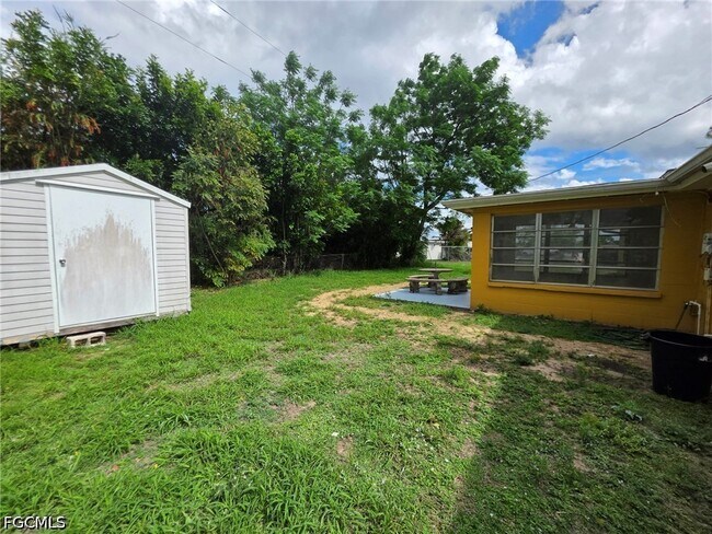 Building Photo - 102 Connecticut Rd