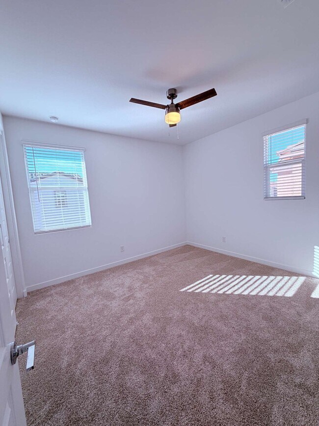 Building Photo - 8307 E Peterson Ave