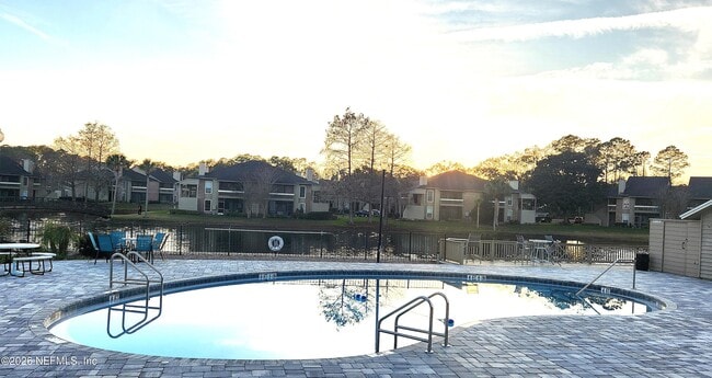 Building Photo - 10200 Belle Rive Blvd