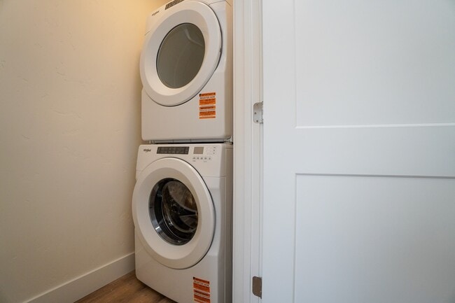 Building Photo - 4618 N Iota Ln