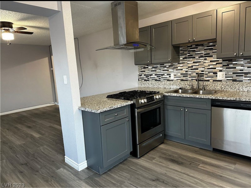 Building Photo - 3915 Cll Tereon