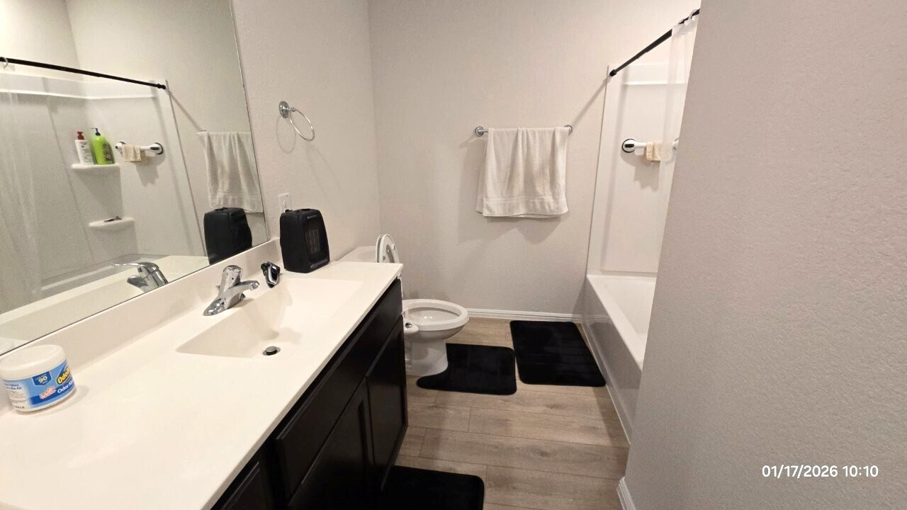 Building Photo - 1129 Birchwood Dr