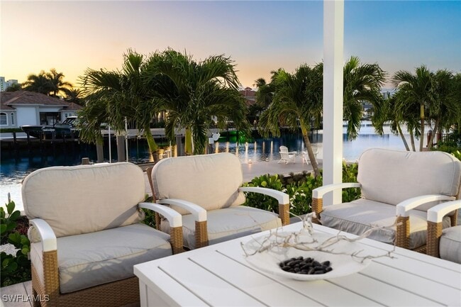 Primary Photo - 3737 Crayton Rd