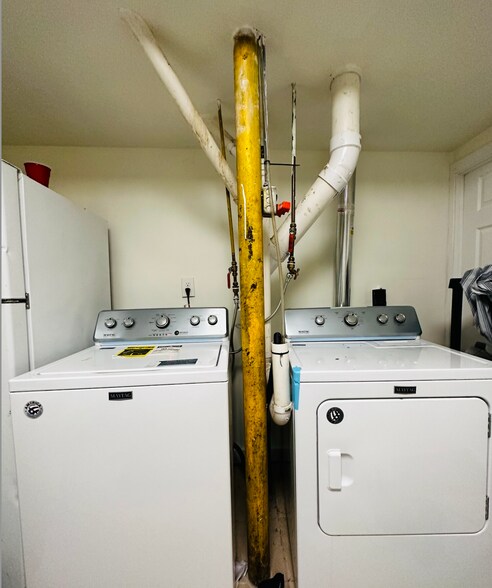 Building Photo - 30 Wadsworth St