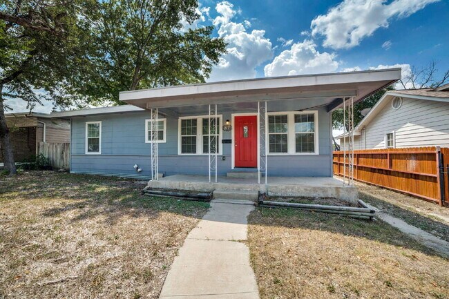 Primary Photo - 114 Oxford Dr