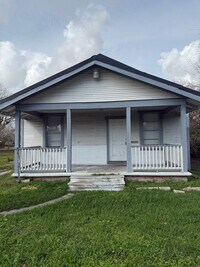 Building Photo - 1335 15th St