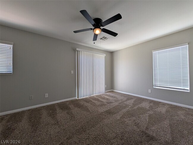 Building Photo - 134 E Cosmos Ct