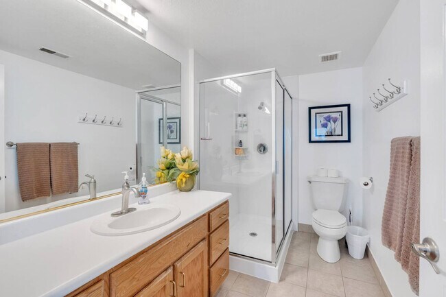 Building Photo - 12067 Lampton View Dr