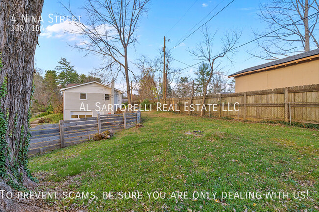 Building Photo - Sweet 3B/1BA in Woodfin w/Large Backyard &...