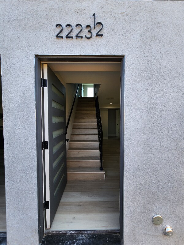 Building Photo - 2223 S Highland Ave