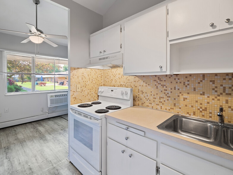 Primary Photo - Cody Park Apartments