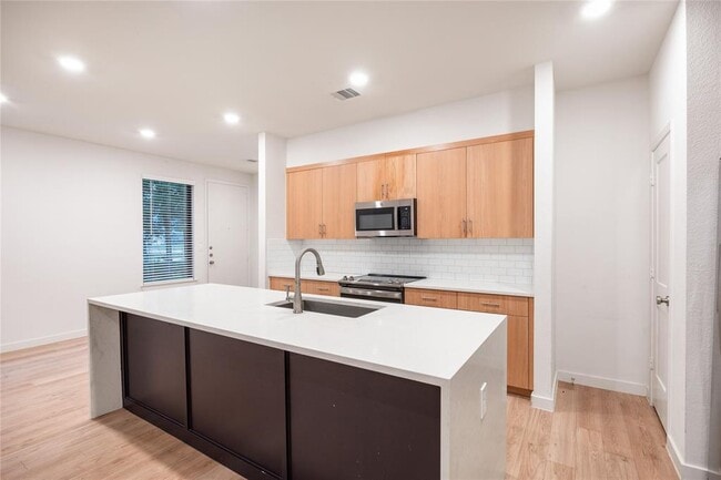 Building Photo - 2519 Appian Wy