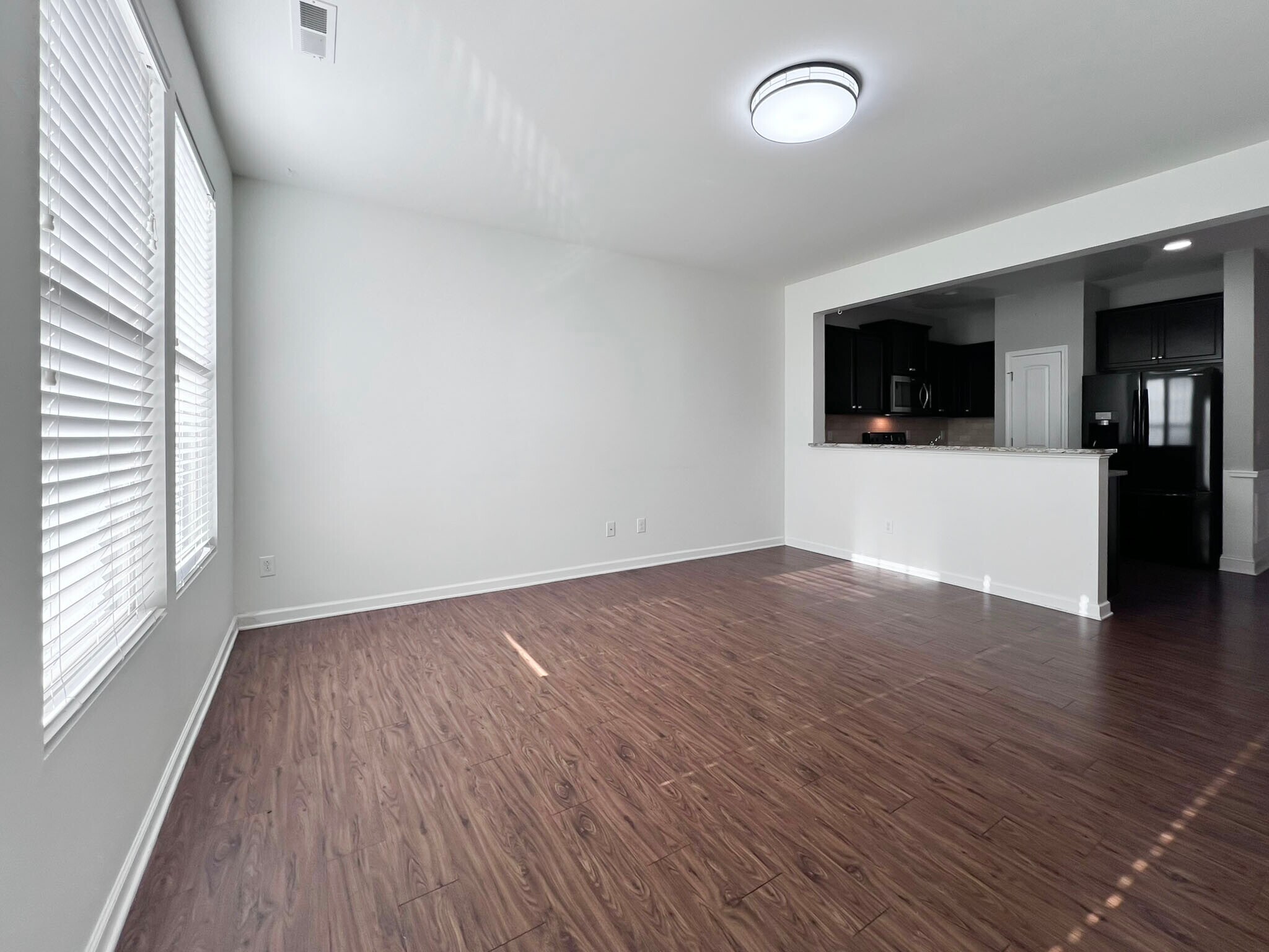 Building Photo - 9938 Sweet Basil Dr